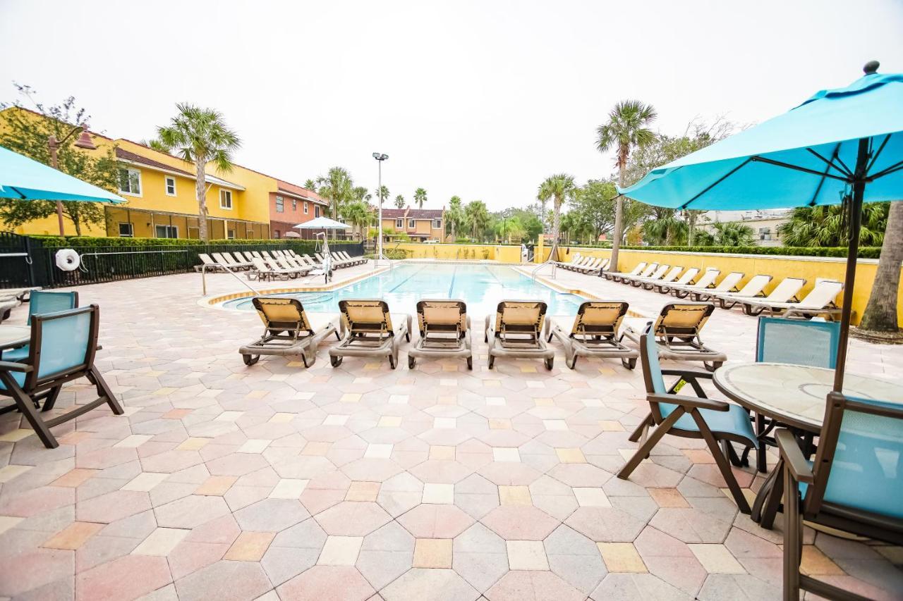 Multi Resorts At Fantasy World Orlando Exterior photo